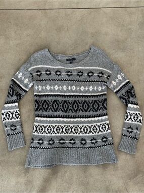 American Eagle Gray Patterned Fair Isle Women's Sweater